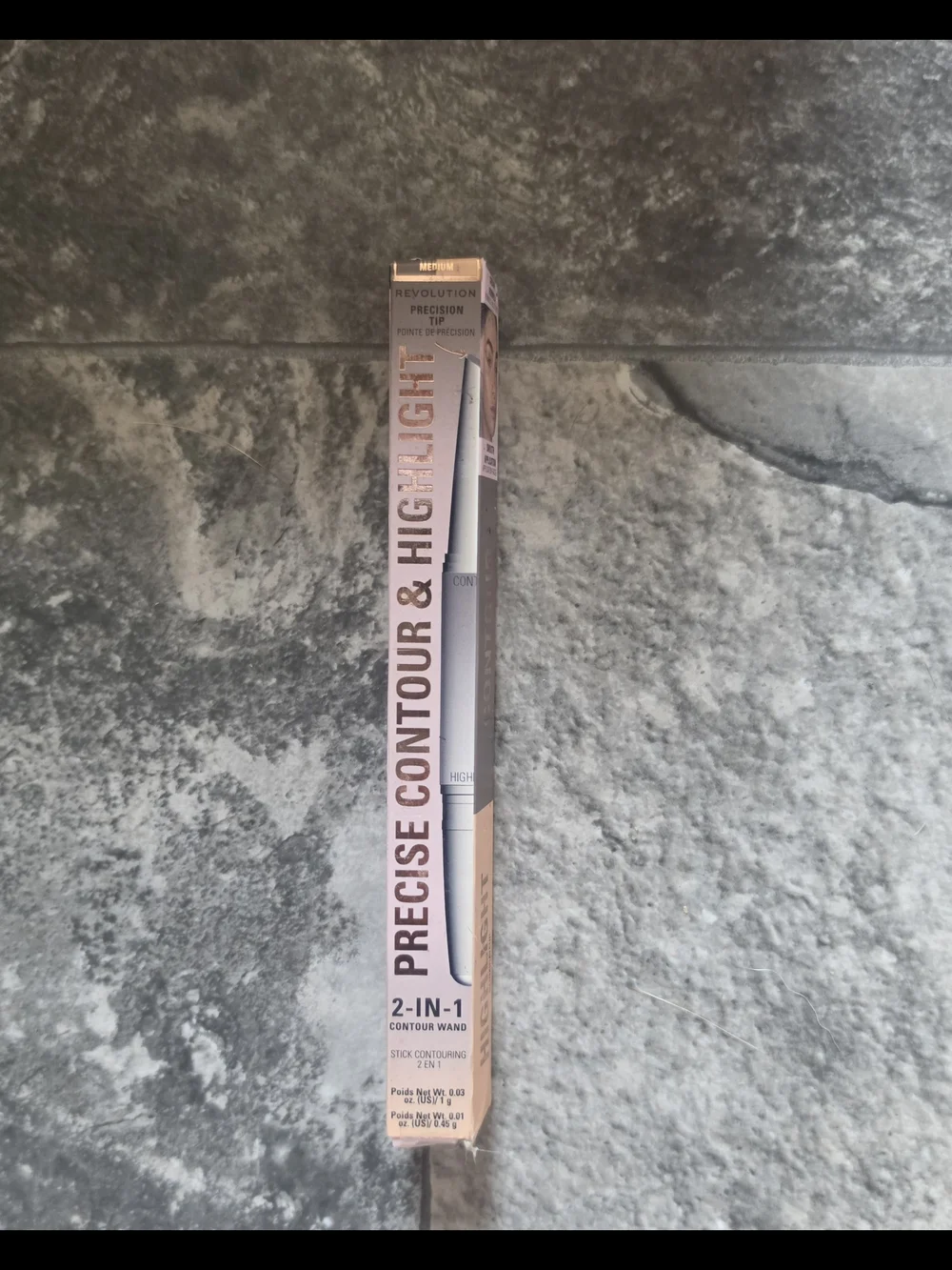 Makeup Revolution 2-in-1 Precise Contour & Highlight Dual-Ended Stick In Medium